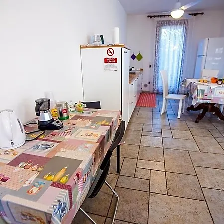 Relax Locazione Turistica Couette-café 3*